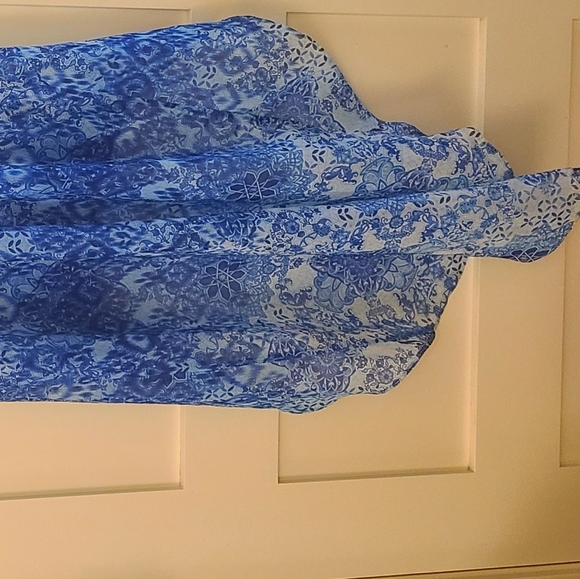 Dress - Picture 2 of 4